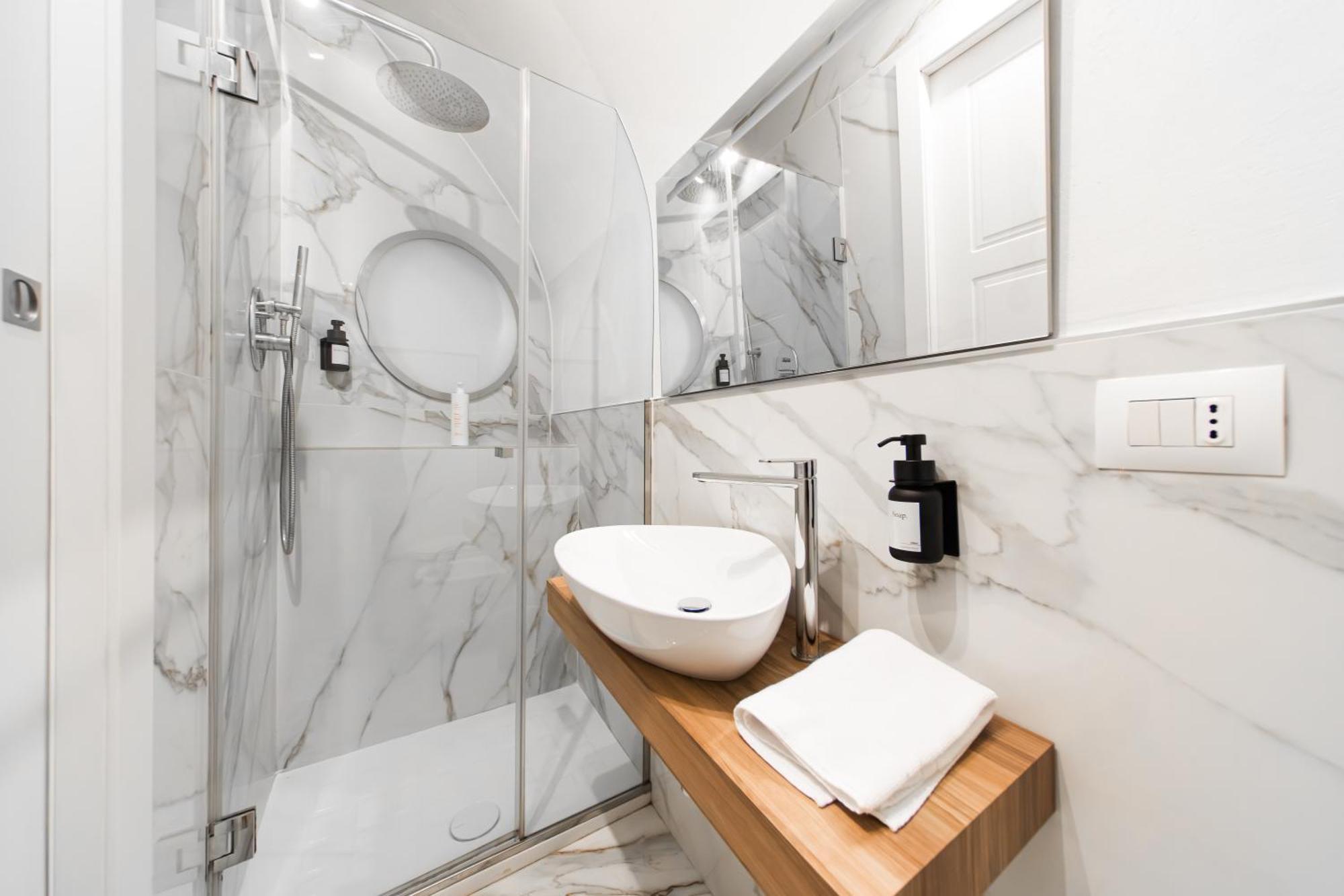 Lilli House - Suite In The Heart Of Bologne Extérieur photo